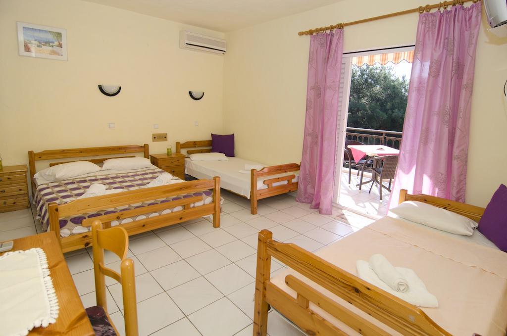 Studios Chrissi Лименария Номер фото